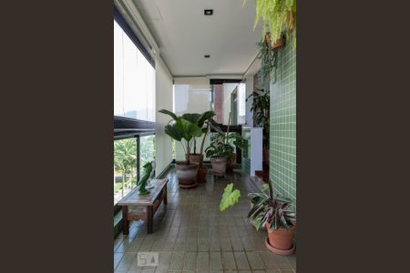 Apartamento à venda com 88m², 2 quartos e 1 vagaVaranda 