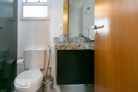 Apartamento à venda com 199m², 3 quartos e 4 vagasBanheiro 2