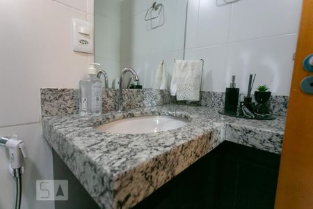 Apartamento à venda com 199m², 3 quartos e 4 vagasBanheiro 2