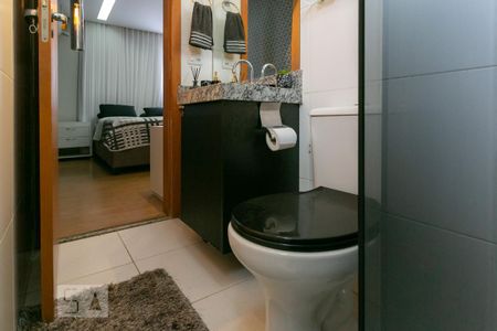 Apartamento à venda com 199m², 3 quartos e 4 vagasBanheiro da Suíte