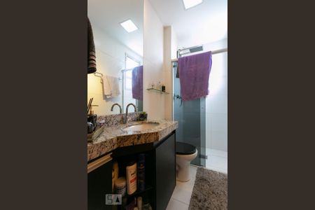 Apartamento à venda com 199m², 3 quartos e 4 vagasBanheiro da Suíte