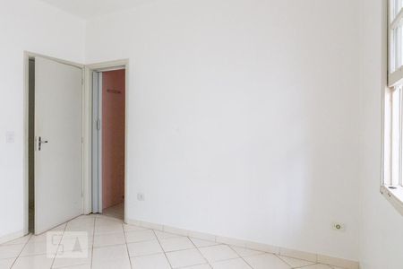 Suíte 1 de casa para alugar com 4 quartos, 300m² em Lapa de Baixo, São Paulo