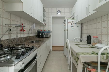 Apartamento à venda com 60m², 2 quartos e 1 vagaCozinha