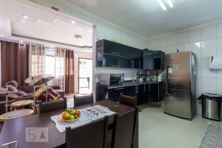 Casa à venda com 240m², 3 quartos e 8 vagas Casa à venda com 240m², 3 quartos e 8 vagasCozinha