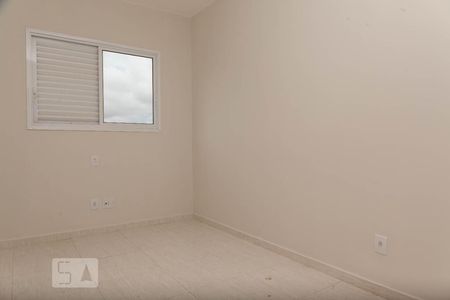 Quarto 1 de apartamento para alugar com 2 quartos, 54m² em Presidente Roosevelt, Uberlândia