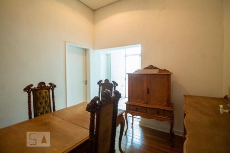 Casa para alugar com 650m², 6 quartos e 10 vagas Casa para alugar com 650m², 6 quartos e 10 vagasSala de Jantar 2