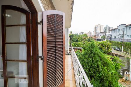 Casa para alugar com 650m², 6 quartos e 10 vagas Casa para alugar com 650m², 6 quartos e 10 vagasVaranda