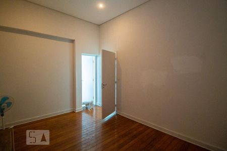 Casa para alugar com 650m², 6 quartos e 10 vagas Casa para alugar com 650m², 6 quartos e 10 vagasSuíte 5