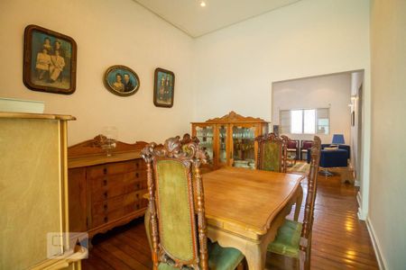 Casa para alugar com 650m², 6 quartos e 10 vagas Casa para alugar com 650m², 6 quartos e 10 vagasSala de Jantar 2