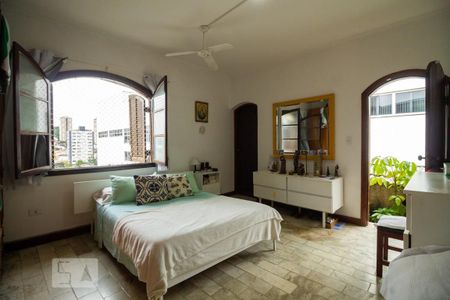 Casa para alugar com 650m², 6 quartos e 10 vagas Casa para alugar com 650m², 6 quartos e 10 vagasSuíte 3