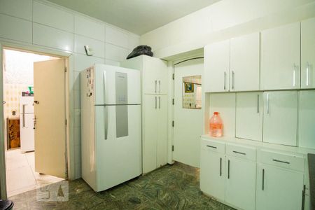 Casa para alugar com 650m², 6 quartos e 10 vagas Casa para alugar com 650m², 6 quartos e 10 vagasCozinha