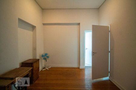 Casa para alugar com 650m², 6 quartos e 10 vagas Casa para alugar com 650m², 6 quartos e 10 vagasSuíte 5