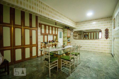 Casa para alugar com 650m², 6 quartos e 10 vagas Casa para alugar com 650m², 6 quartos e 10 vagasCozinha