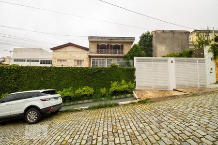 Casa para alugar com 650m², 6 quartos e 10 vagas Casa para alugar com 650m², 6 quartos e 10 vagasFachada
