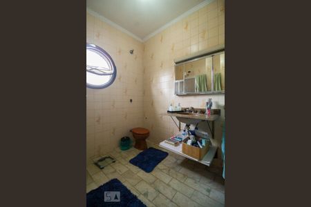 Casa para alugar com 650m², 6 quartos e 10 vagas Casa para alugar com 650m², 6 quartos e 10 vagasBanheiro da Suíte 3