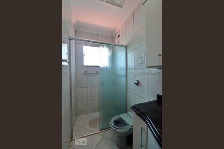 Casa para alugar com 191m², 3 quartos e 5 vagasBanheiro Social