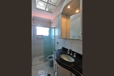 Casa para alugar com 191m², 3 quartos e 5 vagasBanheiro Social