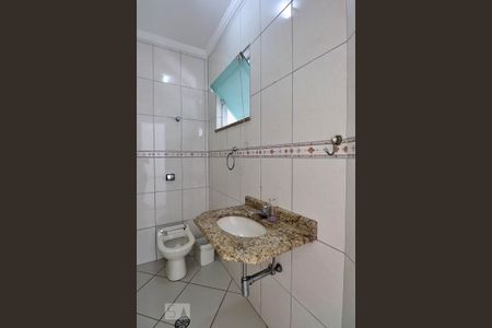 Casa para alugar com 191m², 3 quartos e 5 vagasBanheiro de Serviço