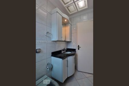 Casa para alugar com 191m², 3 quartos e 5 vagasBanheiro Social