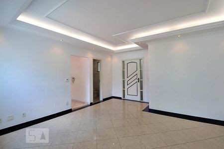 Sala de casa para alugar com 3 quartos, 191m² em Jardim, Santo André