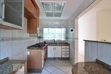 Casa para alugar com 191m², 3 quartos e 5 vagasCozinha