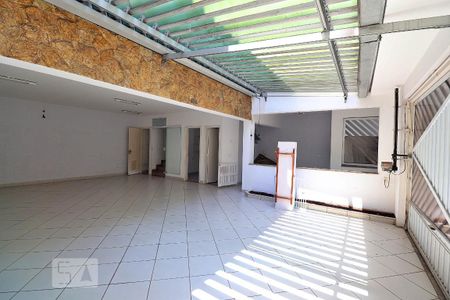 Casa para alugar com 191m², 3 quartos e 5 vagasGaragem