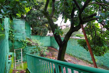 Casa à venda com 400m², 3 quartos e 6 vagasQuintal