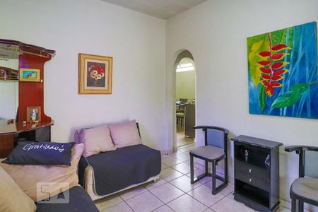Sala de casa à venda com 3 quartos, 400m² em Concórdia, Belo Horizonte