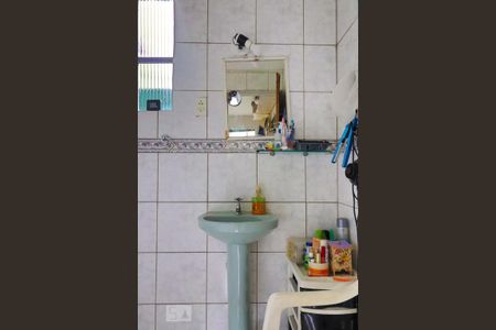 Casa à venda com 400m², 3 quartos e 6 vagasBanheiro Quarto Suíte 2