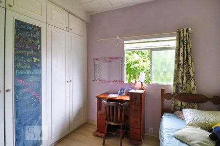 Quarto Suíte 1 de casa à venda com 3 quartos, 400m² em Concórdia, Belo Horizonte