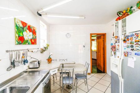 Casa à venda com 215m², 3 quartos e 4 vagasCozinha