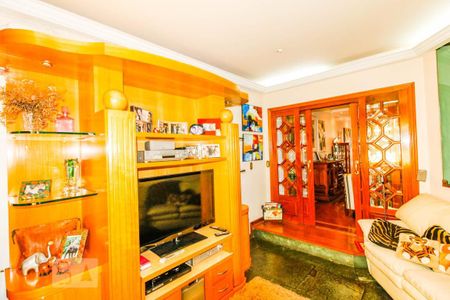 Sala de TV de casa à venda com 3 quartos, 215m² em Vila Congonhas, São Paulo