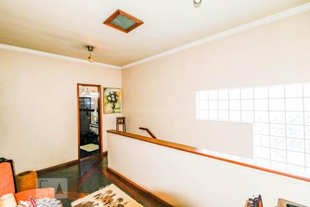 Casa à venda com 215m², 3 quartos e 4 vagasHall Quartos