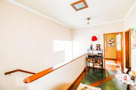 Casa à venda com 215m², 3 quartos e 4 vagasHall Quartos