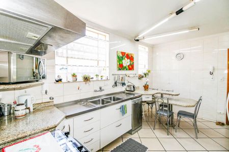 Casa à venda com 215m², 3 quartos e 4 vagasCozinha