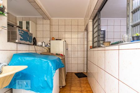 Casa à venda com 170m², 3 quartos e 2 vagasÁrea de serviço 