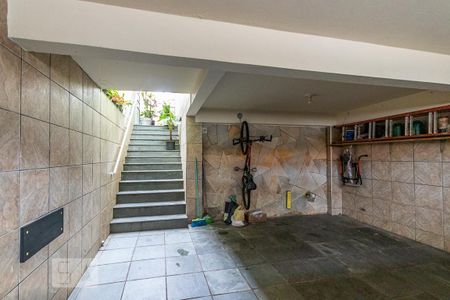 Casa à venda com 170m², 3 quartos e 2 vagasGaragem 