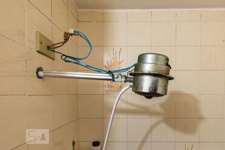 Casa à venda com 170m², 3 quartos e 2 vagasBanheiro quarto suíte 