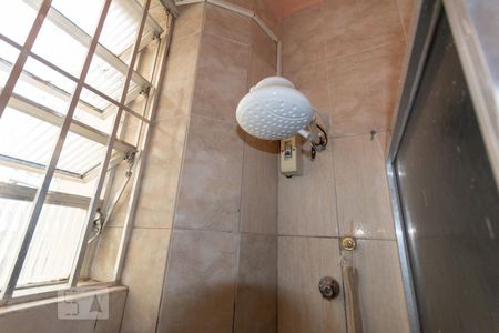 Banheiro de kitnet/studio para alugar com 1 quarto, 28m² em Centro, Rio de Janeiro