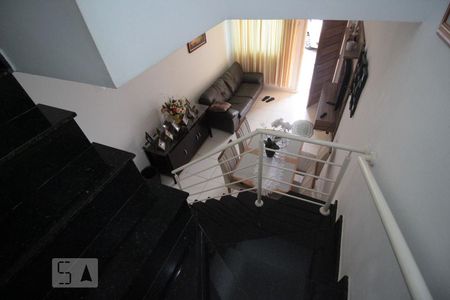 Escada da Sala de casa de condomínio à venda com 2 quartos, 60m² em Itaquera, São Paulo