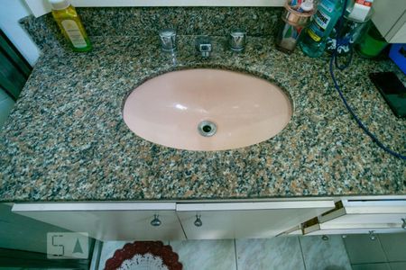 Apartamento à venda com 88m², 3 quartos e 2 vagasBanheiro da Suíte