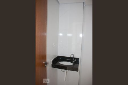 Apartamento para alugar com 40m², 2 quartos e sem vaga Apartamento para alugar com 40m², 2 quartos e sem vagaBanheiro