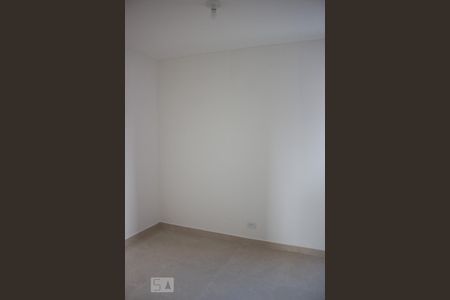 Quarto 2 de apartamento para alugar com 2 quartos, 40m² em Itaquera, São Paulo