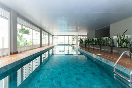 Studio para alugar com 40m², 1 quarto e 1 vaga Studio para alugar com 40m², 1 quarto e 1 vagaÁrea Comum - Piscina Coberta