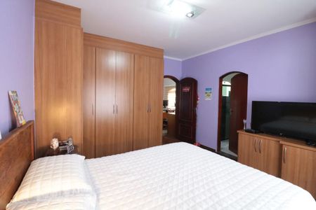 Casa à venda com 240m², 3 quartos e 2 vagasSuite 1