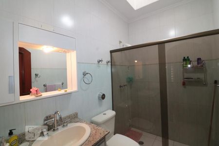 Casa à venda com 240m², 3 quartos e 2 vagasBanheiro Social