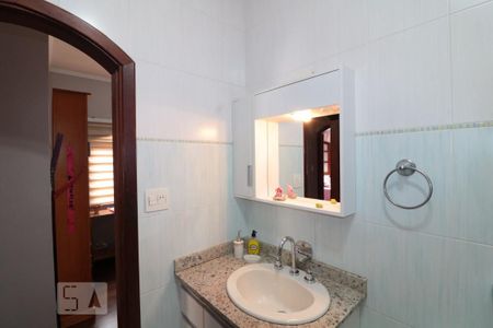 Casa à venda com 240m², 3 quartos e 2 vagasBanheiro Social