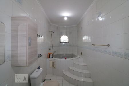 Casa à venda com 240m², 3 quartos e 2 vagasBanheiro da Suite 1