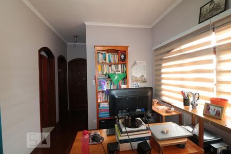 Casa à venda com 240m², 3 quartos e 2 vagasEscritorio