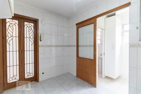 Apartamento à venda com 75m², 2 quartos e 1 vaga Apartamento à venda com 75m², 2 quartos e 1 vagaCozinha